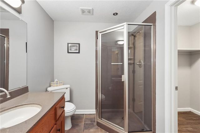 14521 S Greenwood Street, Olathe, KS 66062