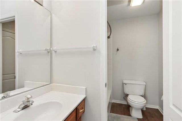 14521 S Greenwood Street, Olathe, KS 66062
