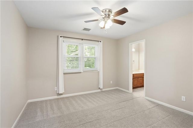 14521 S Greenwood Street, Olathe, KS 66062