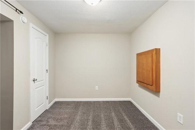 14521 S Greenwood Street, Olathe, KS 66062