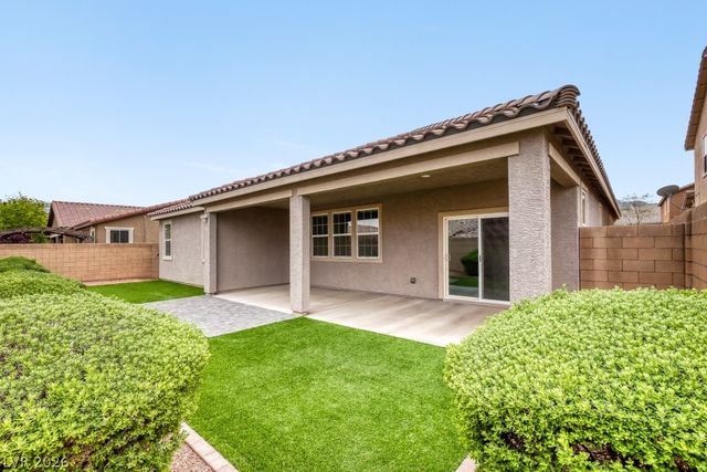 908 Lynne Harbor Avenue, Henderson, NV 89002