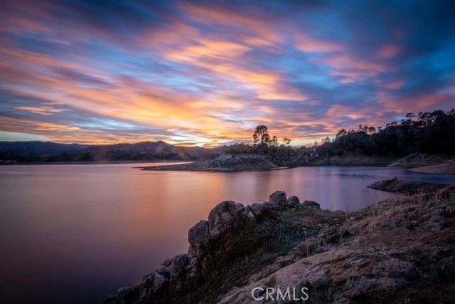 8041 Ready Road, Bradley, CA 93426