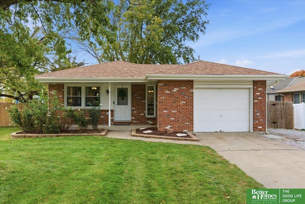 4251 South Gate Boulevard, Lincoln, NE 68506