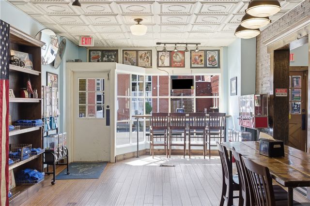 239-241 E Main Street, Carnegie, PA 15106