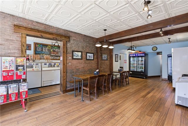 239-241 E Main Street, Carnegie, PA 15106