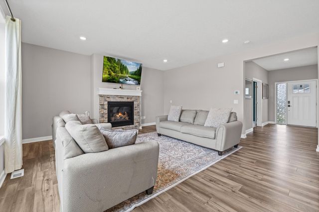 2777 Downing Avenue, Shakopee, MN 55379
