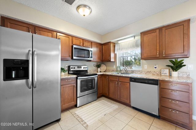 191 TEAKWOOD Circle W, Middleburg, FL 32068