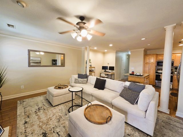 1637 Brentwood Pointe, Franklin, TN 37067