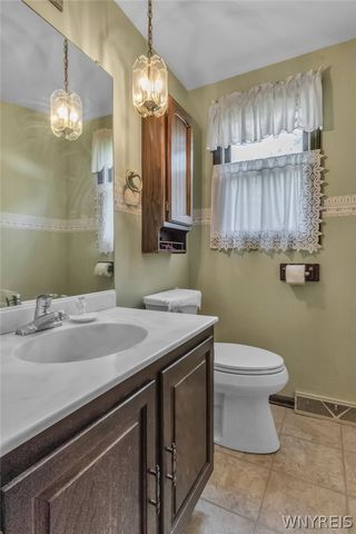 5 Burning Bush, Orchard Park, NY 14127
