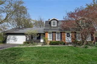 5 Burning Bush, Orchard Park, NY 14127