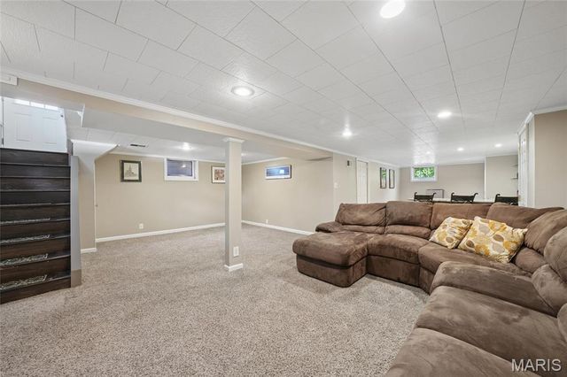 1337 Warson Place, Rock Hill, MO 63119
