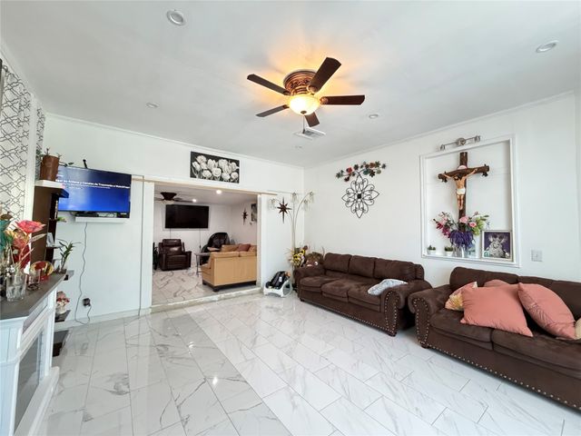 19685 County Road 4045a, Kemp, TX 75143