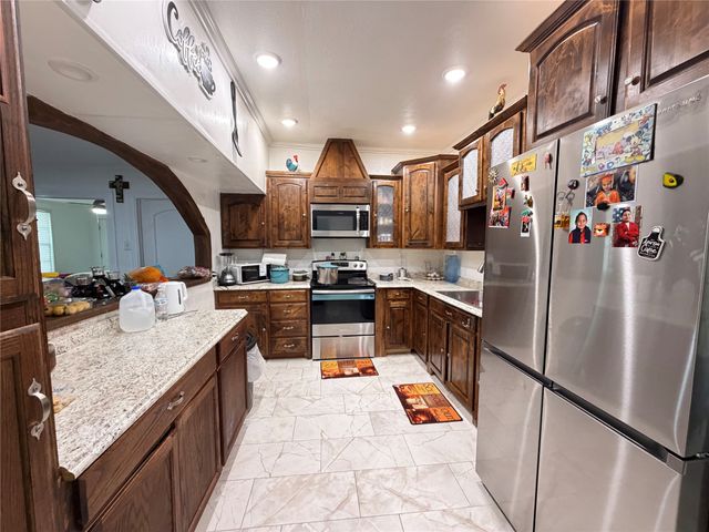 19685 County Road 4045a, Kemp, TX 75143