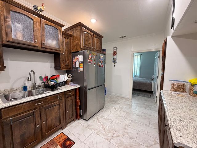 19685 County Road 4045a, Kemp, TX 75143