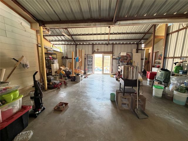 19685 County Road 4045a, Kemp, TX 75143