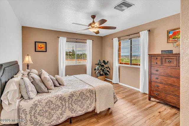 5215 W Sunset Road, Tucson, AZ 85743