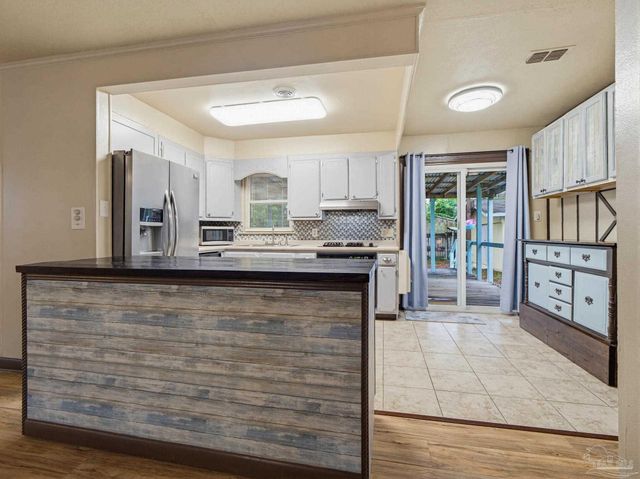 4333 Wycliff Dr, Pensacola, FL 32514