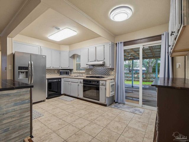 4333 Wycliff Dr, Pensacola, FL 32514