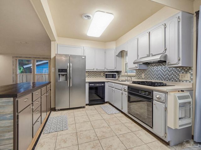4333 Wycliff Dr, Pensacola, FL 32514