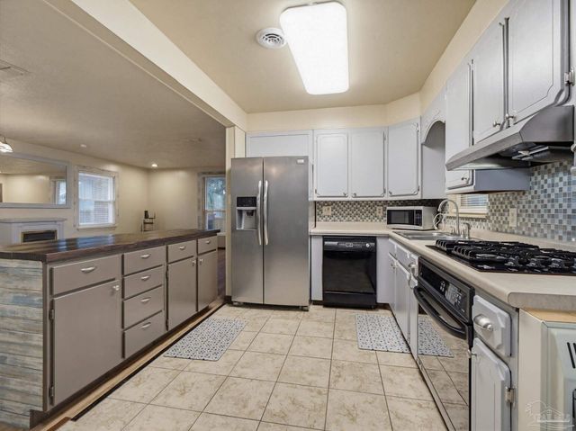 4333 Wycliff Dr, Pensacola, FL 32514