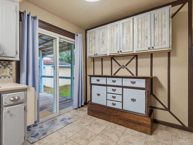 4333 Wycliff Dr, Pensacola, FL 32514