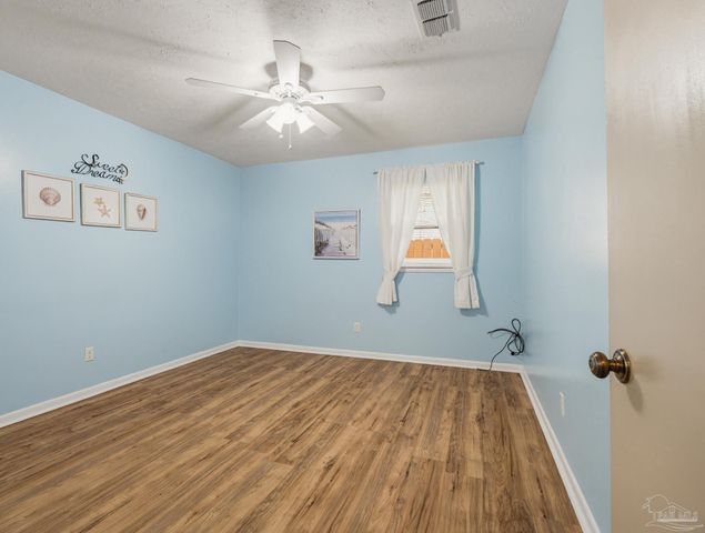 4333 Wycliff Dr, Pensacola, FL 32514