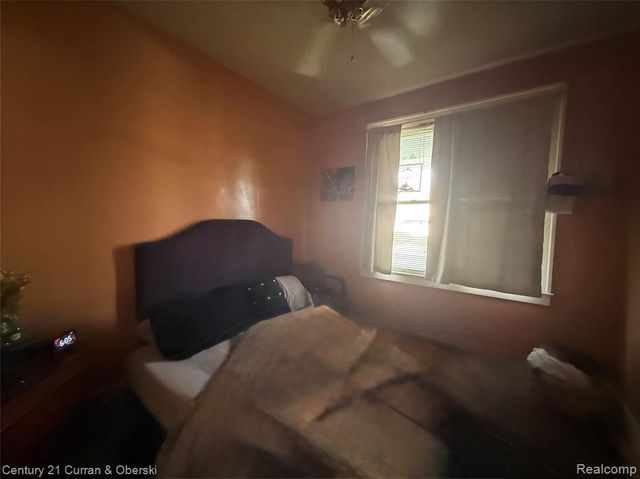 7291 Auburn Street, Detroit, MI 48228