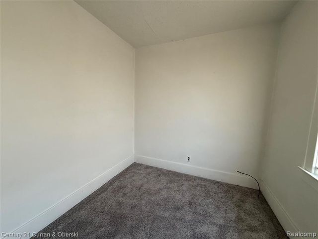 7291 Auburn Street, Detroit, MI 48228