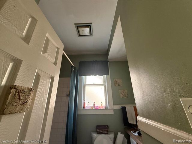 7291 Auburn Street, Detroit, MI 48228