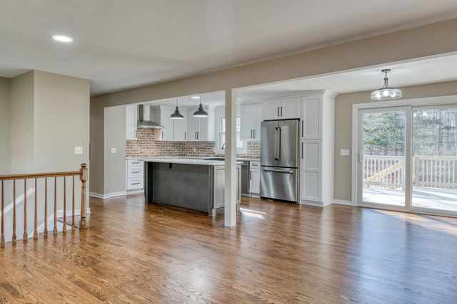 825 Old Hartford Road, Colchester, CT 06415