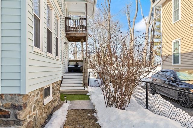 37 Lincoln Street, North Andover, MA 01845