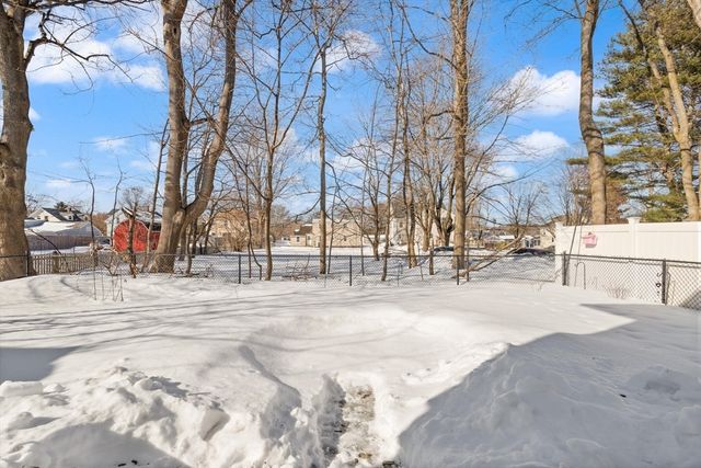 37 Lincoln Street, North Andover, MA 01845