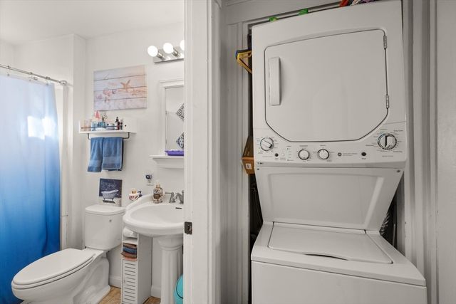 37 Lincoln Street, North Andover, MA 01845