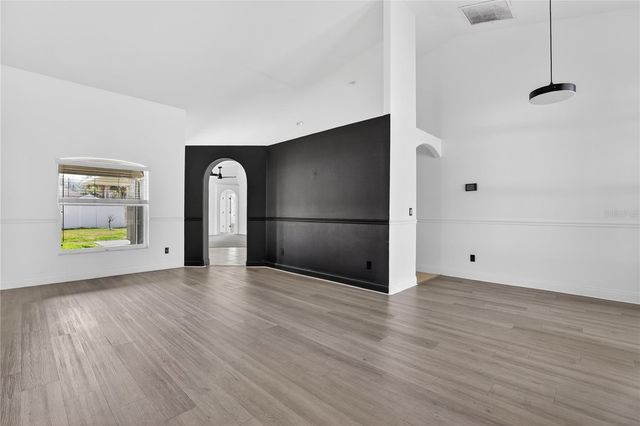 1042 CHAMBERLIN TRAIL, St Cloud, FL 34772