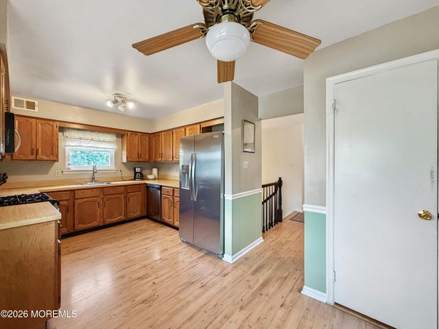 83 Starlight Road, Howell, NJ 07731