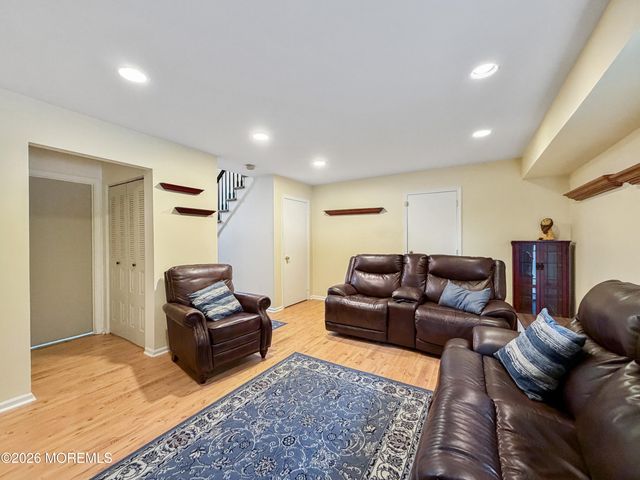 83 Starlight Road, Howell, NJ 07731