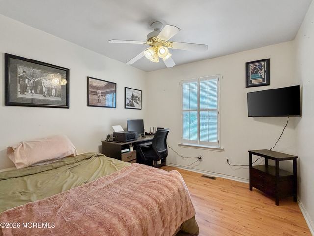 83 Starlight Road, Howell, NJ 07731