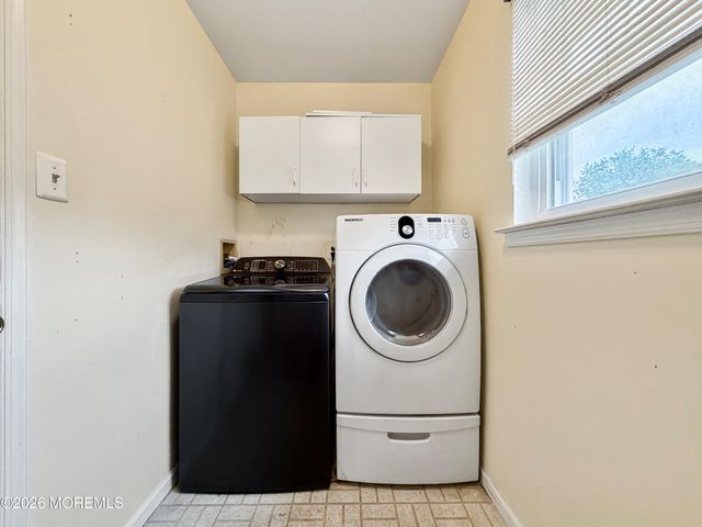 83 Starlight Road, Howell, NJ 07731