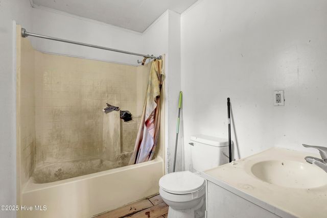 270 Demps Road, Hampstead, NC 28443