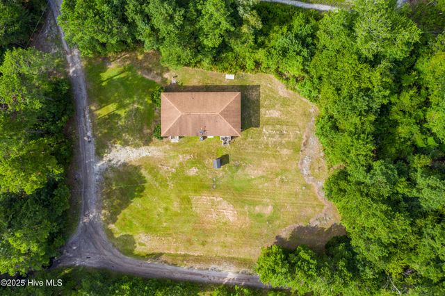 270 Demps Road, Hampstead, NC 28443