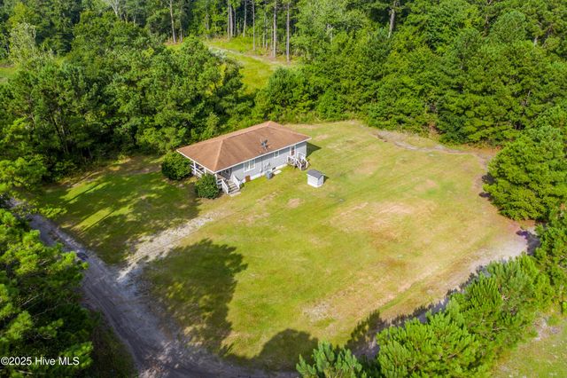 270 Demps Road, Hampstead, NC 28443