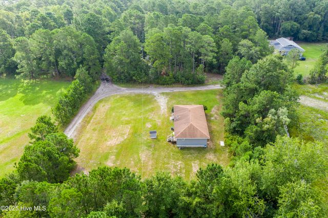 270 Demps Road, Hampstead, NC 28443