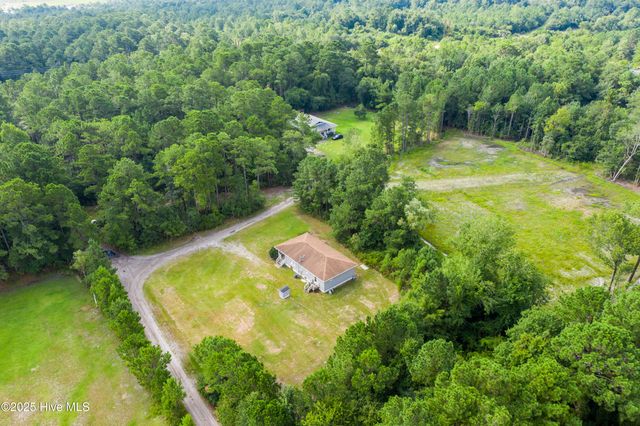 270 Demps Road, Hampstead, NC 28443