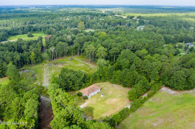 270 Demps Road, Hampstead, NC 28443