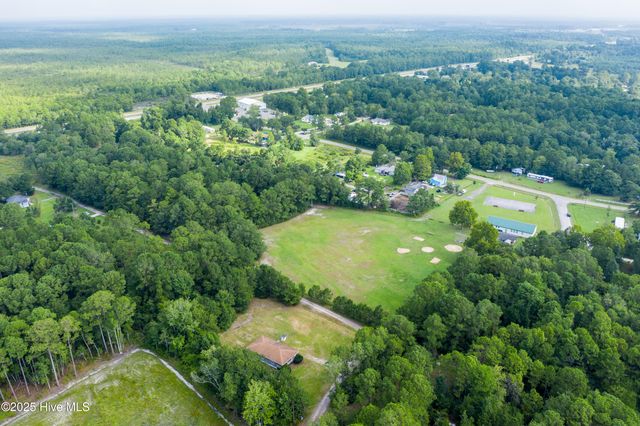 270 Demps Road, Hampstead, NC 28443