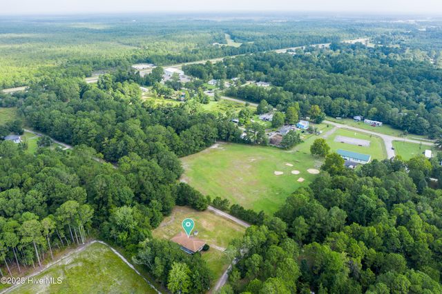 270 Demps Road, Hampstead, NC 28443