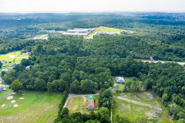 270 Demps Road, Hampstead, NC 28443