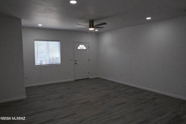 1385 E Hedrick Drive, Tucson, AZ 85719