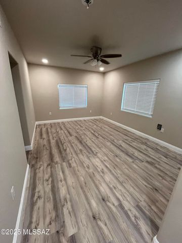 1385 E Hedrick Drive, Tucson, AZ 85719