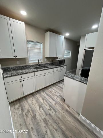 1385 E Hedrick Drive, Tucson, AZ 85719